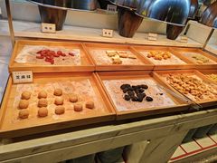 -金滏山烤肉·海鲜·火锅自助餐厅(襄阳万达店)