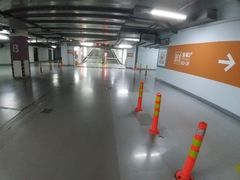 -九六广场-停车场