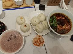 -李与白包子铺(桐梓林店)