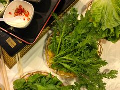 -鲜入围煮花胶鸡海鲜火锅