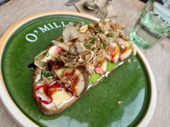 鳗鱼牛油果无花果全麦吐司-O'mills Sourdough Bakery&Bistro(永嘉路店)