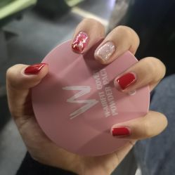 -倾城妃姿美疗中心