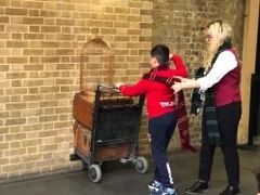 -九又四分之三站台