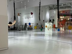 -Jumphai室内蹦极运动