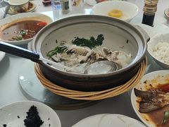 -天乐农家鱼头王(天目湖店)