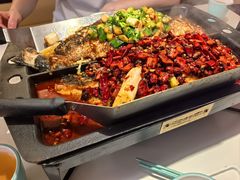-江边城外烤全鱼(世茂广场店)