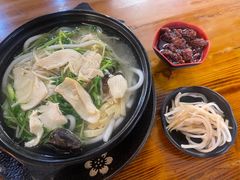 -丽虹云南过桥米线(兴工街店)