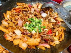 -富正毅三下锅(体育馆店)