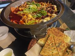 -都江堰石锅鱼
