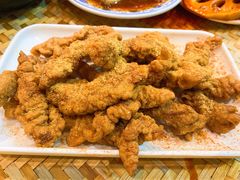 -爆炸头阿姨小四川正宗川味小吃(无任何分店)