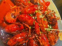 -巴厘龙虾·榜首油焖大虾(音乐学院·沿江酒馆店)