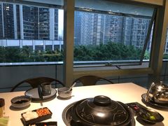 靠窗位-百年果林椰子鸡(中洲店)
