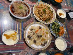 -乡村馕坑肉·烧烤·新疆菜·本地人更爱吃(阿勒泰首店)