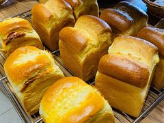 -沁屋面包店(人民东路店)
