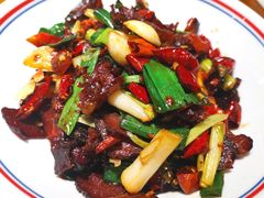 蒜炒腊牛肉-陈记鱼厨卫城老店