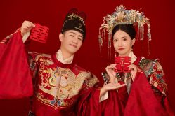 -至臻微拉婚纱摄影