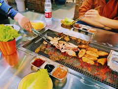 -马路牙子烧烤音乐酒馆(望京店)