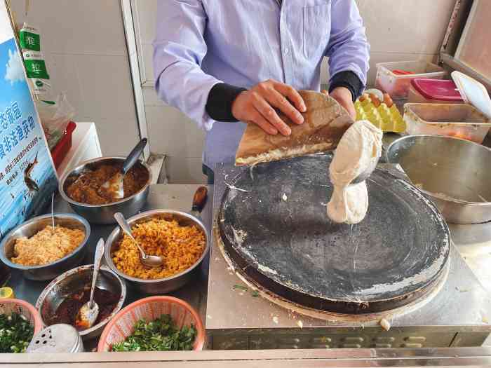 517煎饼侠-"这次发现一个宝藏店铺卖煎饼果子的,就在南.