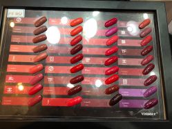 -美斯洛美甲美睫连锁店