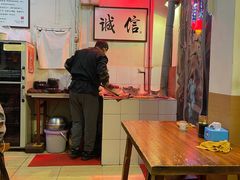 大堂-六爷门框百年卤煮