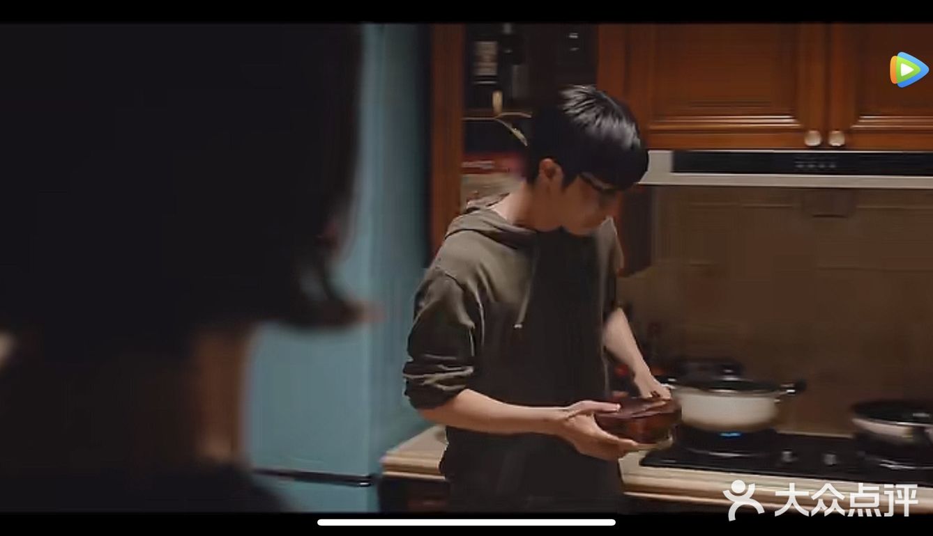 对你满嘴说着好听的话却转头就能爱上别人