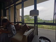 -深圳隐秀山居酒店