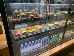 面包甜点陈列柜-星巴克臻选(福州仓山万达店)
