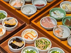-良米山·云南野生菌过桥米线(上海首店)