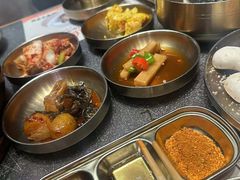 -草家酱蟹炭火烤肉店(珲春南路二店)