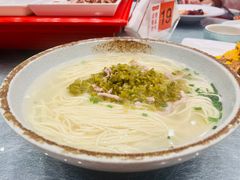 -侬佳蒸菜馆(听潮店)