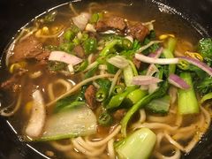 红烧牛肉面-潮音餐厅