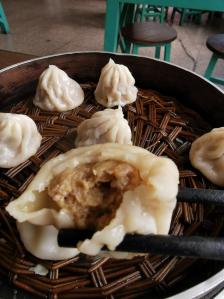 宝葫芦-"老街景区外,新华书店旁边的一家小吃,感觉."-大众点评移动版