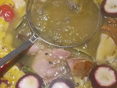 -洱火云南酸菜牛肉火锅(石景山当代商城店)