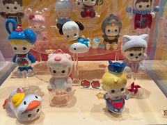 -泡泡玛特POPMART(国金街店)