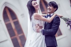 欧美时尚-巴黎婚纱摄影工作室