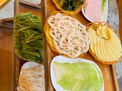 -双廊杨记石锅鱼石锅牛肉