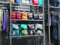 -王府井奥莱临潼小镇(临潼店)