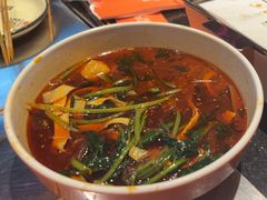 -依呀呀ktv烧烤小串(中山西路店)