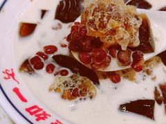 -潮庭港式茶餐厅·熊仔奶茶(同济广场店)