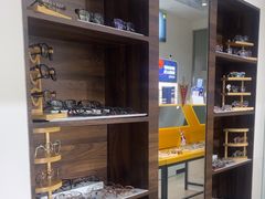 -诺柯视眼镜-蔡司依视路官方工厂店(淞南一店)