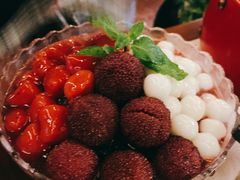 官官杨梅冰汤团-哥老官重庆美蛙鱼头(沪太路大融城店)