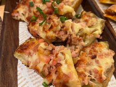 芝士烤土豆皮配酸奶酱-红小满休闲餐厅(十全街店)