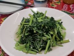 -闯关东东北农家菜(崂山石老人店)