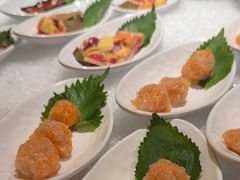 -雍容荟帝王蟹活龙虾展台自助(IFS黑金店)