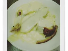 猪颈肉芝士捞公仔面-新记餐厅(香槟大厦店)