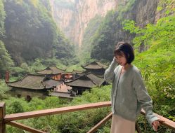 -BULB STUDIO 巴柏明星发型工作室