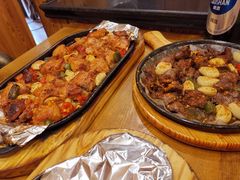-老东镇啤酒屋海鲜加工·蒸汽海鲜·海鲜烧烤(台东店)