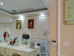 -Bollins波林丝•专研护发中心