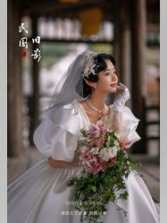 -雪中彩影婚纱摄影·微光艺术中心