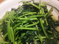 -头上红煨盐鸡·非遗院子餐厅